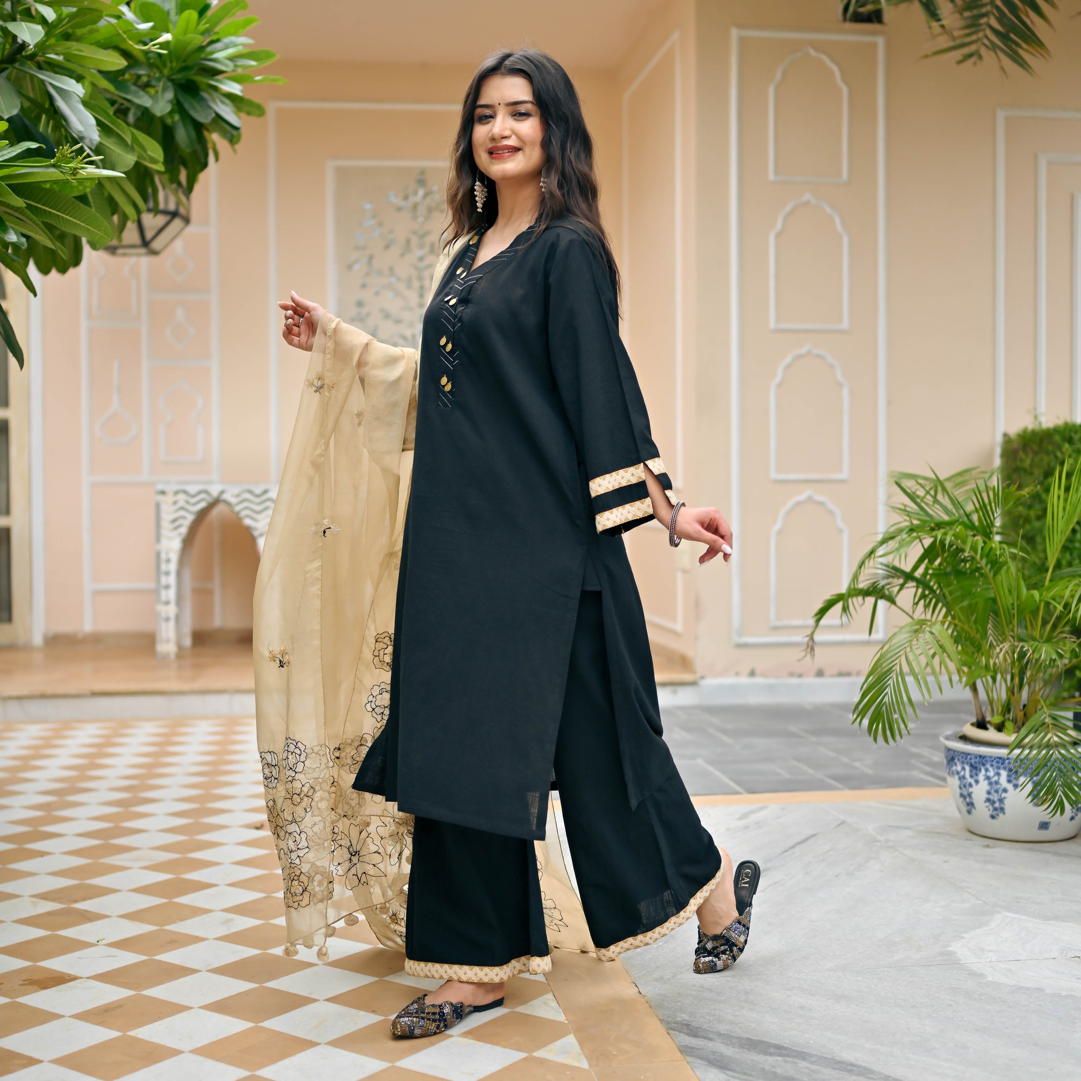Bunaai Midnight Suit & Embroidered Dupatta
