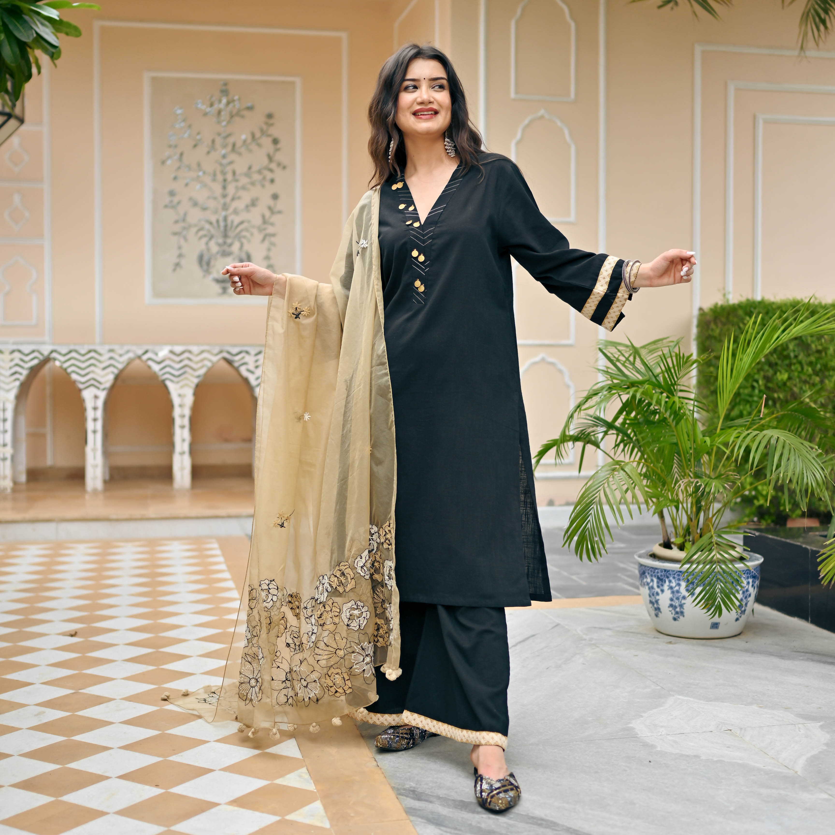 Bunaai Midnight Suit & Embroidered Dupatta