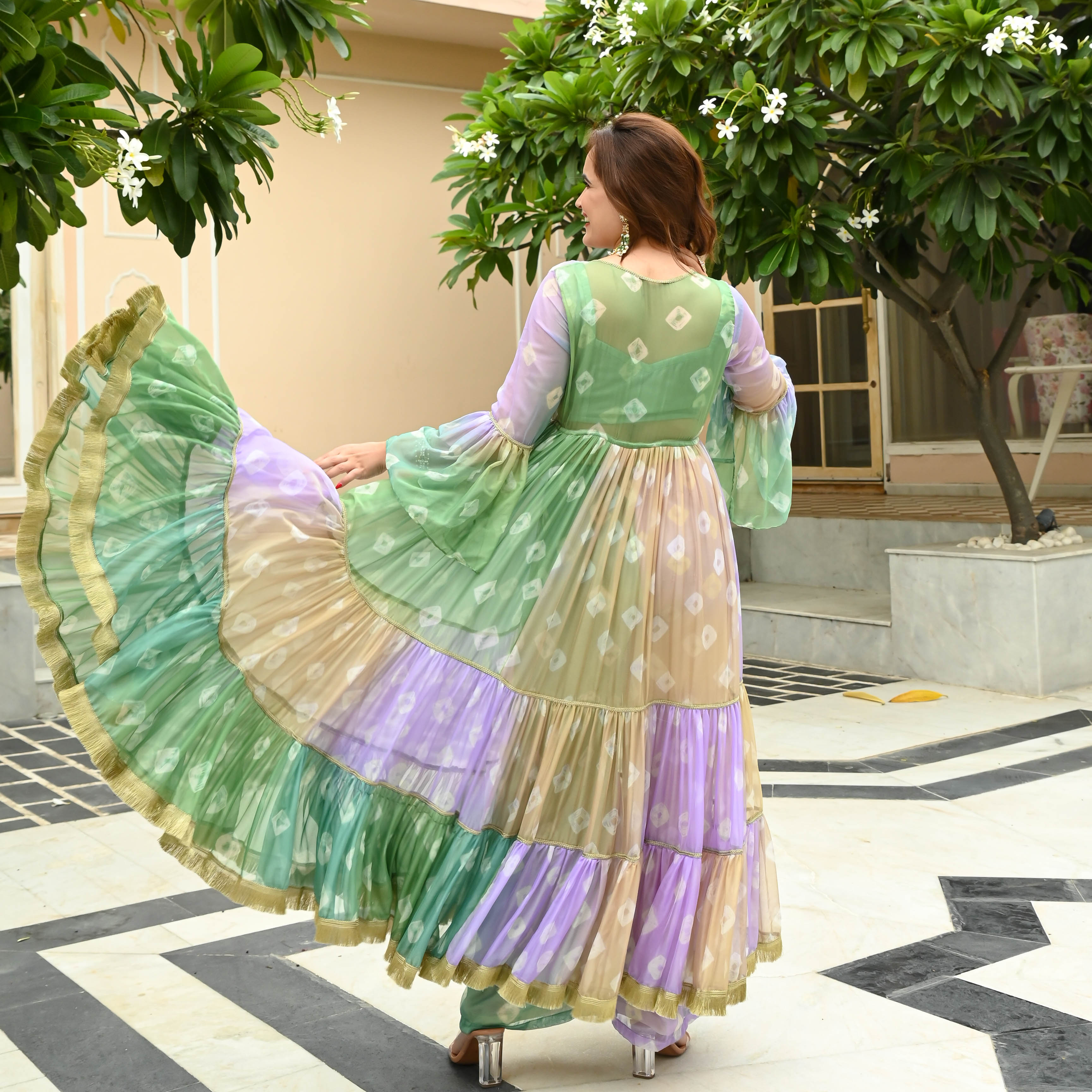 Bunaai Bandhej Cape with Top & Pants