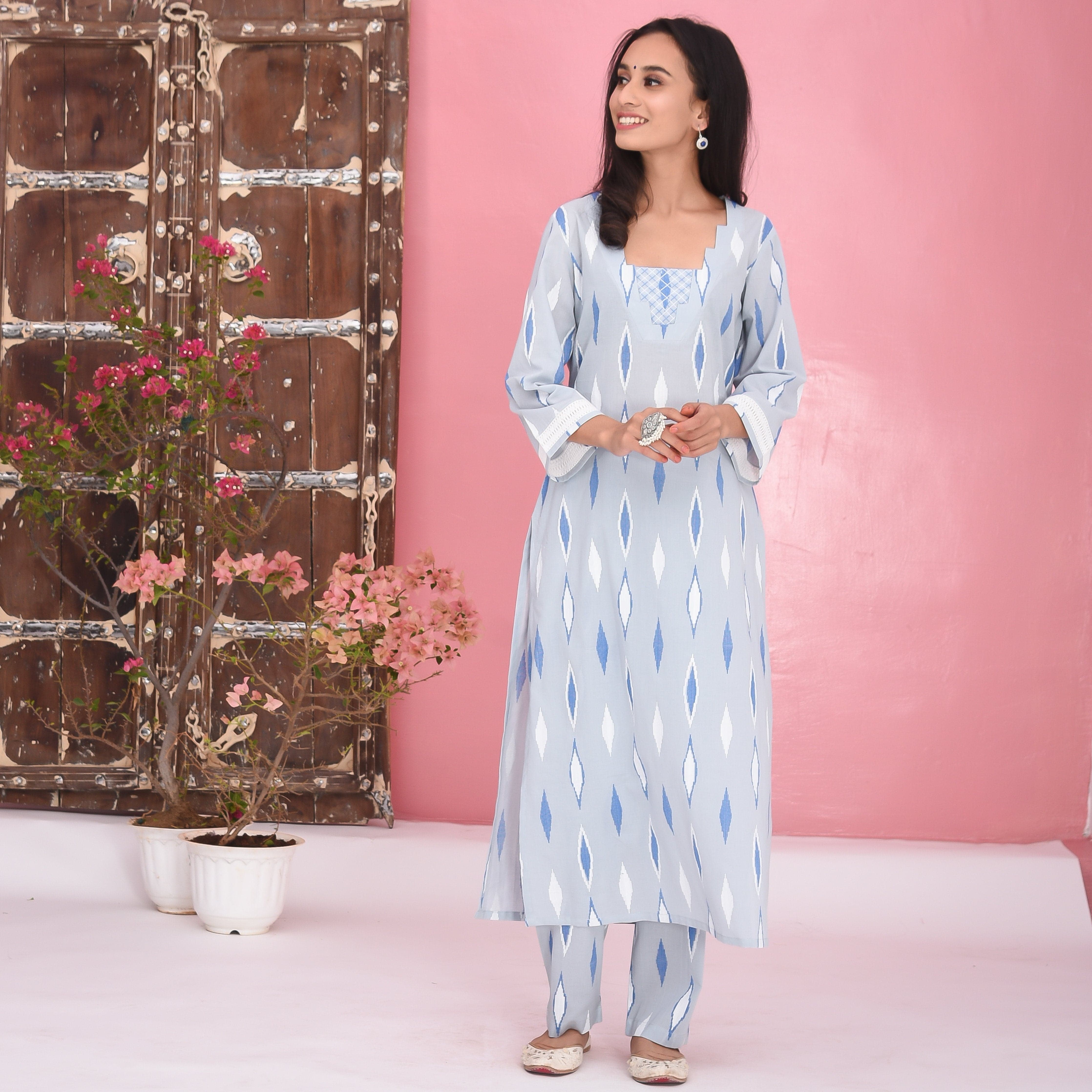 Bunaai Light Grey Cotton Kurta Set